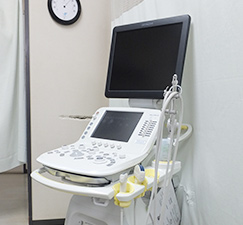 写真：超音波検診機器